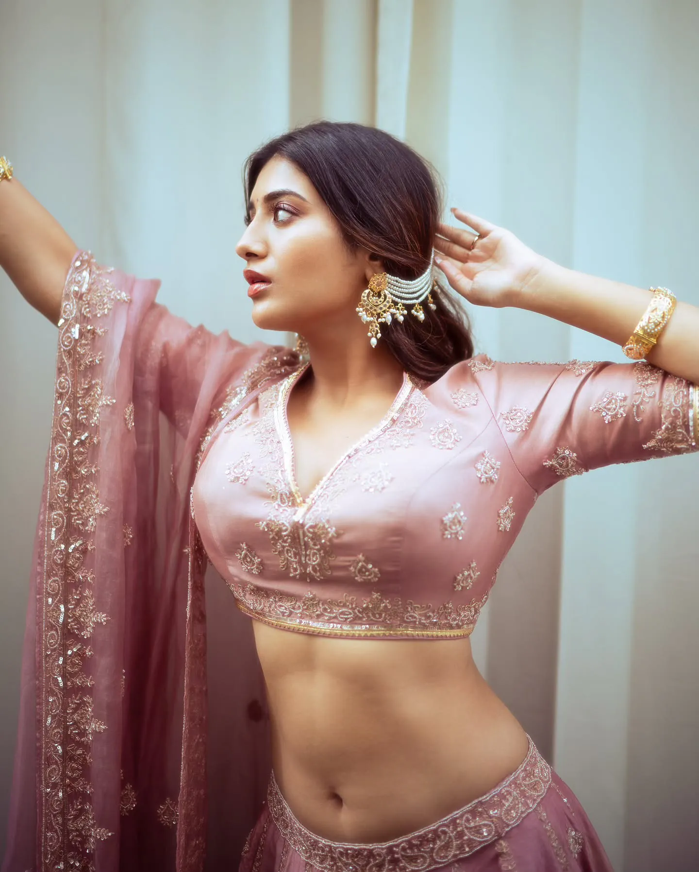 Rashi Singh - rashi-singh-sexy-15.webp